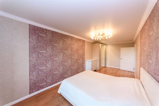 2-к квартира, 10/10 эт., 66м²