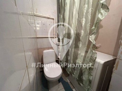 3-к квартира, 9/9 эт., 64м²